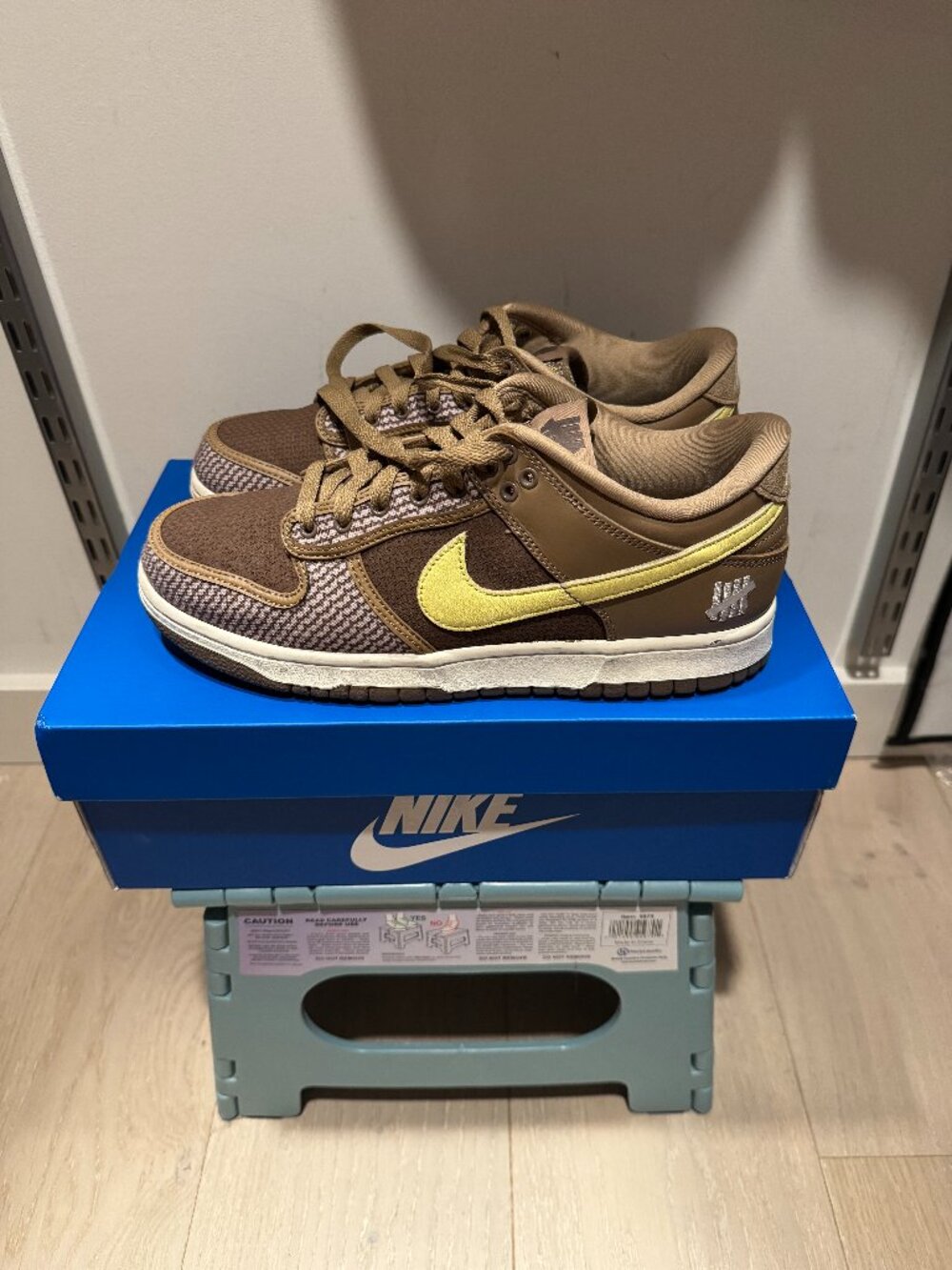Nike x Undefeated Dunk Low SP - Men's Size 8.5 - Picture 2 of 5